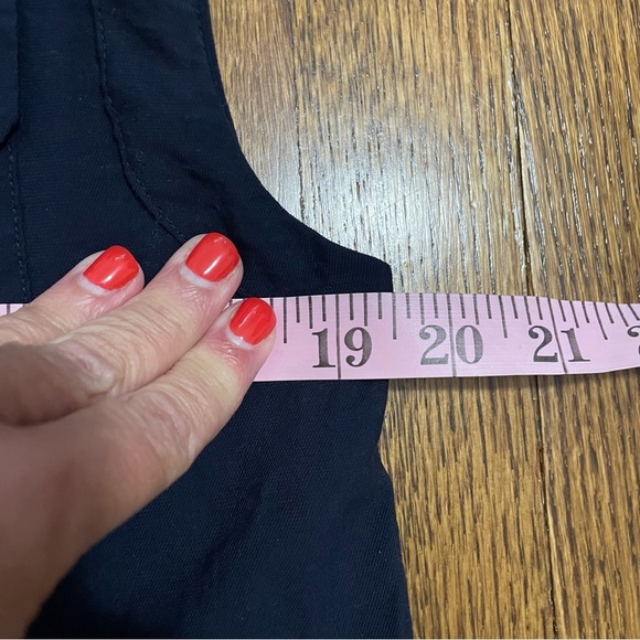 Banana Republic Sleeveless Navy Blouse Button Down Size XS - Picture 6 of 7